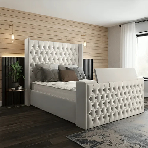 Chesterfield winged bed - chesterfield, tv
